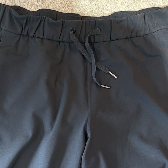 Lululemon High Rise Crop Pant - Picture 2 of 4